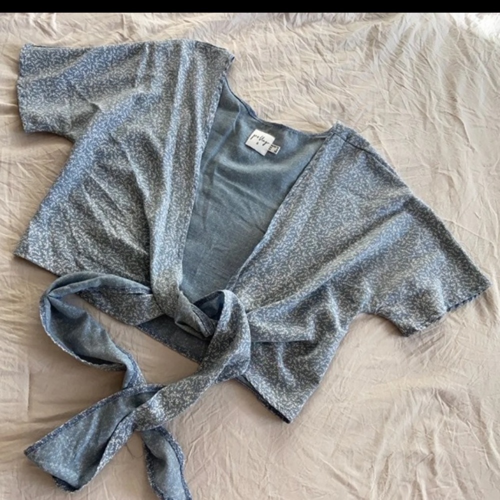 Princess Polly tie top
